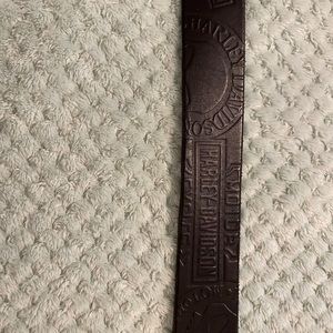 Women’s 18/20 Harley Davidson black belt.